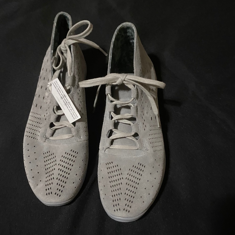 SIZE 10.5 Under Armour Street precision low luxe steel/ gray suede sneakers.